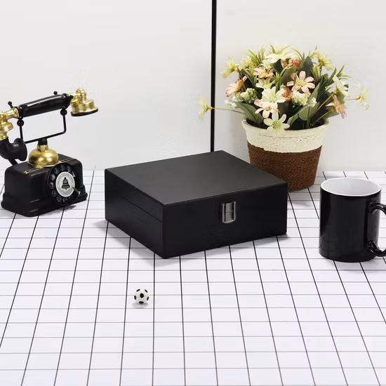 롤링 트레이가 포함된 나무 허브 보관함